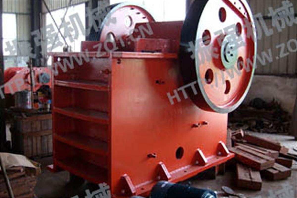 顎破(鄂式破碎機(jī))